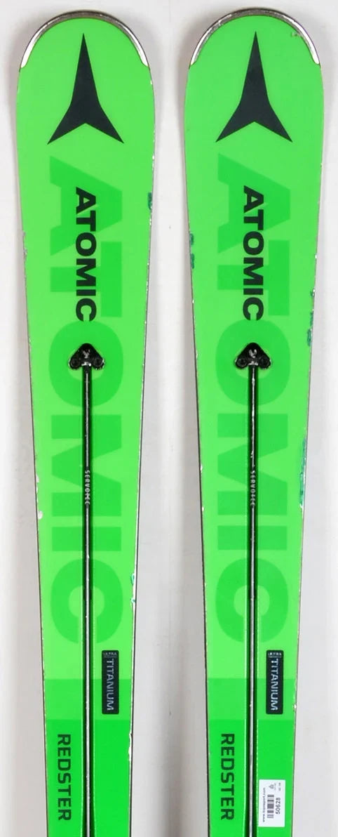 Atomic REDSTER X9 S - skis d'occasion
