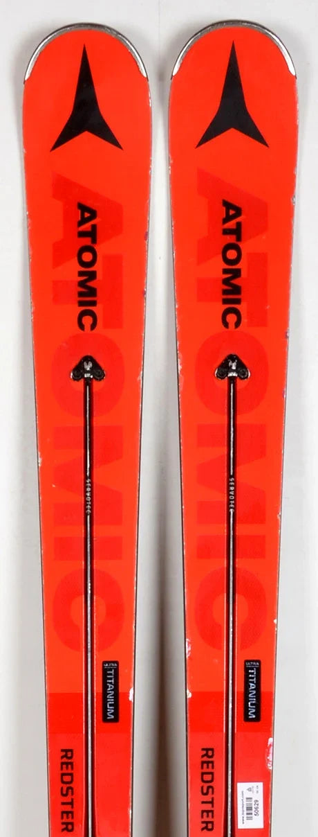 Atomic REDSTER G9 red - skis d'occasion