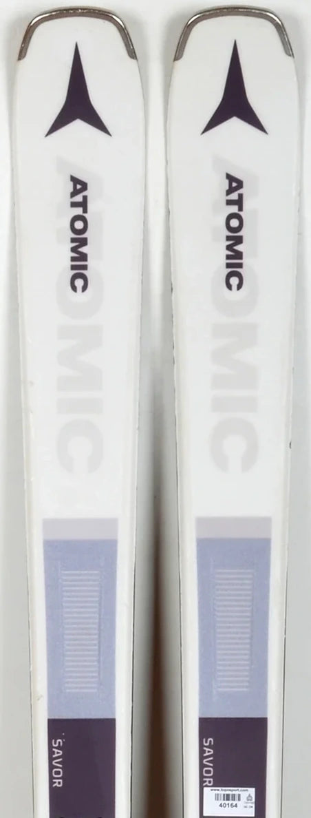 Atomic SAVOR 5 white - skis d'occasion Femme