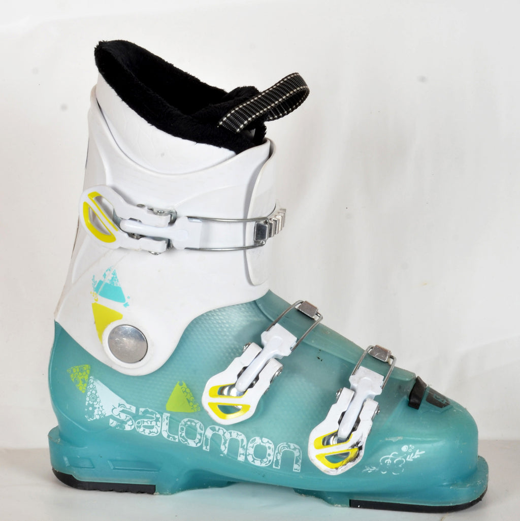 salomon girly t2 ski boots MNC and the Thermicfit liner keeps her toes warm and able to wiggle inside the boot Junior Ski Salomon T2 Junior