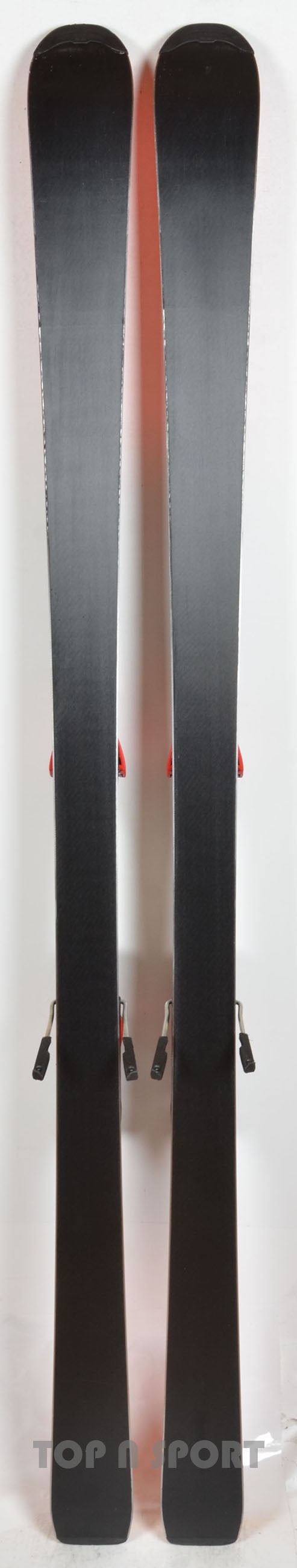 Atomic REDSTER J4 - skis d'occasion Junior