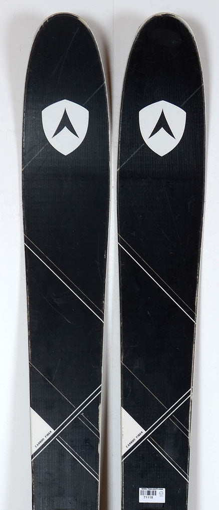 Dynastar MYTHIC - skis d'occasion