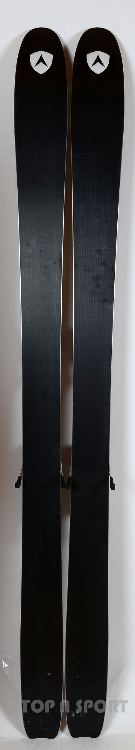 Dynastar MYTHIC - skis d'occasion