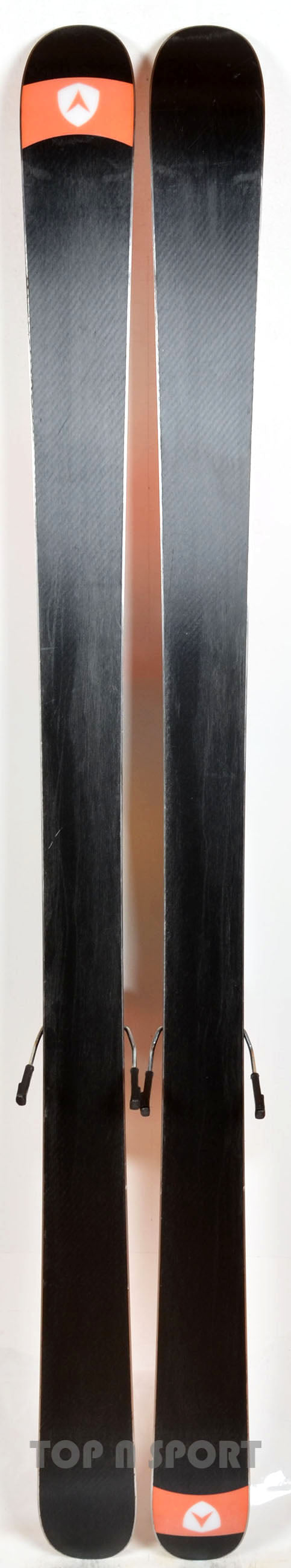 Dynastar SERIAL - skis d'occasion